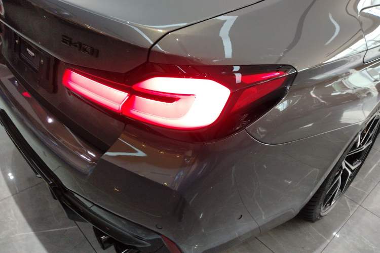 Used BMW 5 Series 2022 Restyled 540i Luxury Edition M Sport Package
