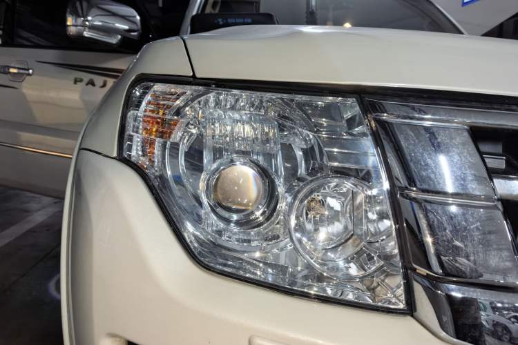 Used Mitsubishi Pajero 2020 3.0L Automatic Standard Edition