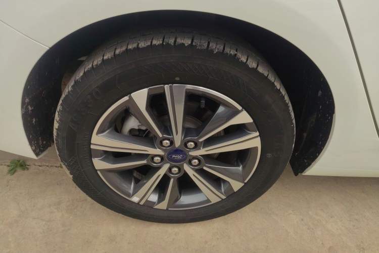 Used Ford Escort 2021 1.5L Automatic Diamond Edition Exterior 5