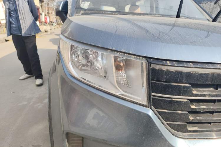 Used Wuling Hongguang PLUS 2019 1.5T Manual Comfort Version 7 Seats