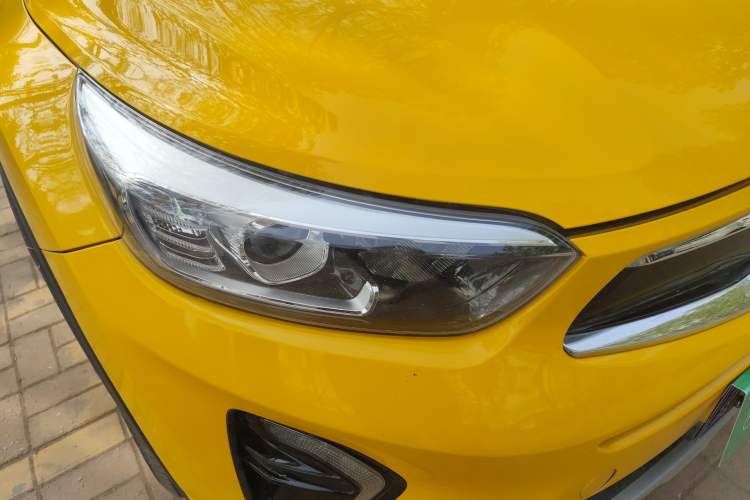 Used Kia kx1 Stonic 2019 1.4L Automatic Sport Edition China VI Right Front Headlight