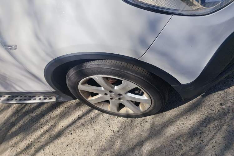 Used Buick Encore 2015 1.4T Automatic Two-Wheel Drive Urban Elite Version