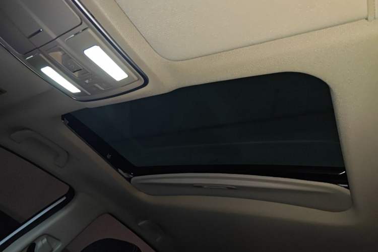 Used Geely Auto Vision X6 2016 1.8L Manual Luxury Model