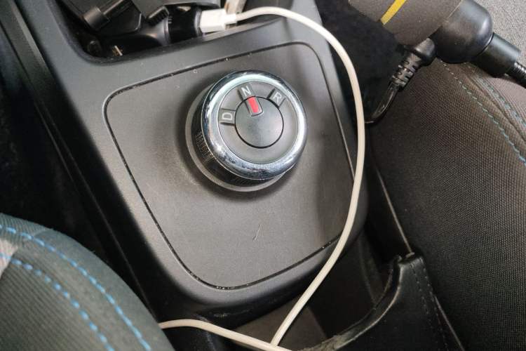 Used Dongfeng NAMMI EX1 2021 Zhi Ling Version Gear Lever