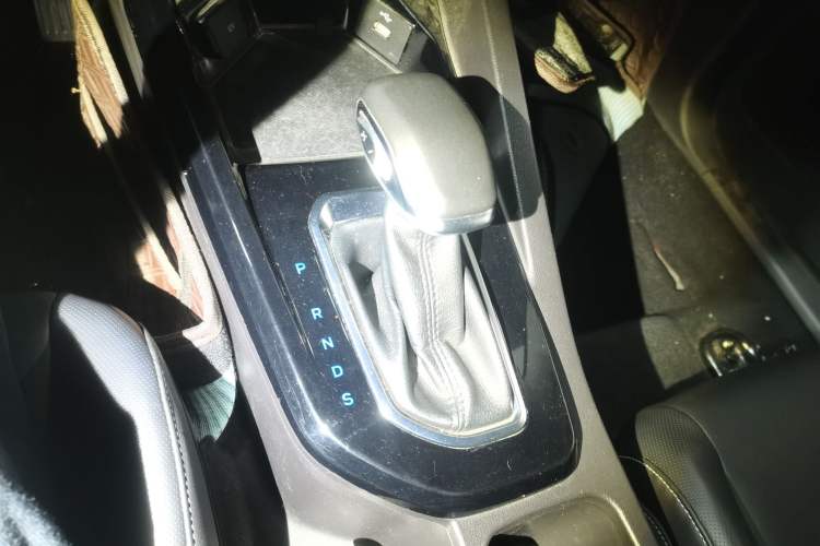 Used Ford Escort 2021 1.5L Automatic Diamond Edition Gear Lever