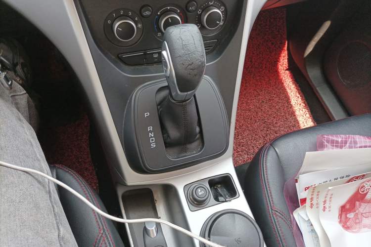 Used Ford Kuga 2013 1.6L GTDi Two-Wheel-Drive Comfort Model
