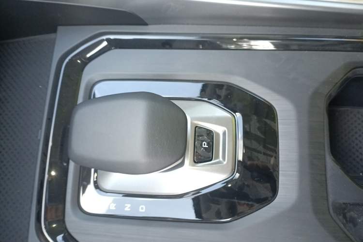 Used Geely Auto Haoyue PRO 2025 1.5T DCT Zongheng + New Year Supreme Edition