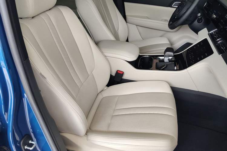 Used Li Auto ONE 2020 Extended-Range 6-Seater Version Right Front Seat