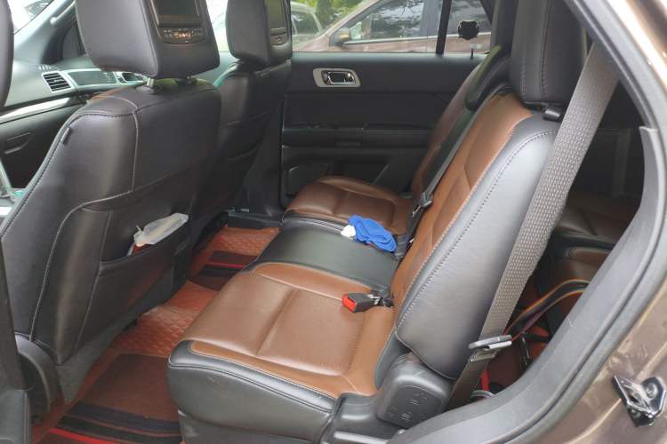 Used Ford Explorer 2013 3.5L Deluxe Model Left Rear Seat