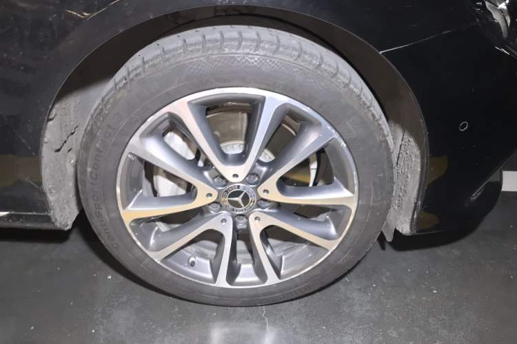 Used Mercedes-Benz E-Class 2019 E 200 L 4MATIC