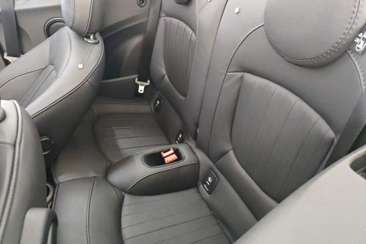 Used MINI MINI 2023 Second Facelift 2.0T COOPER S CABRIO Artist
