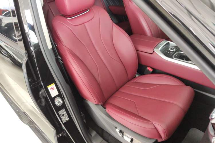 Used Tank 400 New Energy 2024 Hi4-T Off-Road Edition Right Front Seat