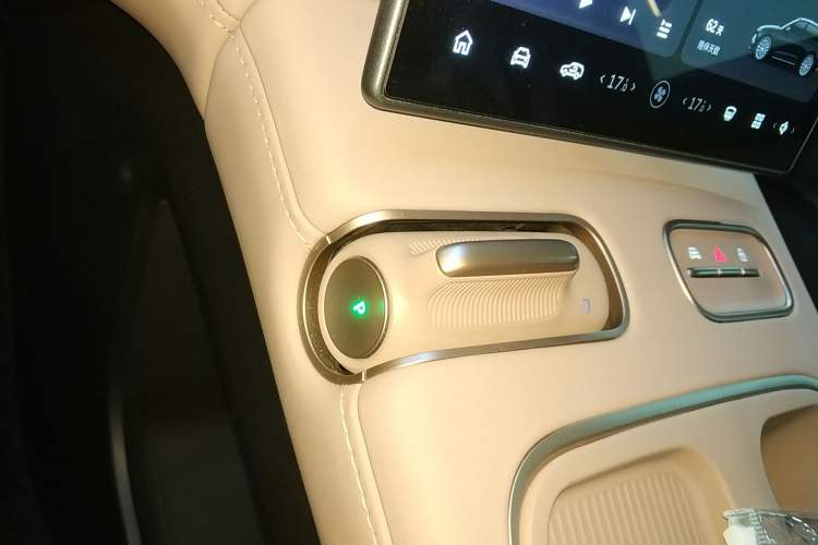 Used Nio ES6 2023 75 kWh Gear Lever