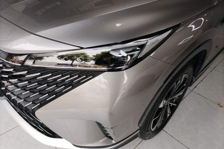 Used Roewe RX5 2023 1.5T Elite Edition
