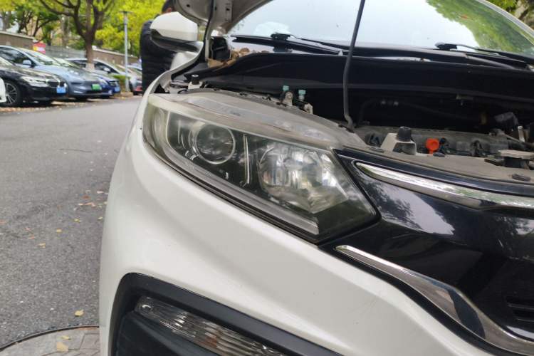 Used Honda XR-V 2015 1.8L VTi CVT Luxury Edition Right Front Headlight