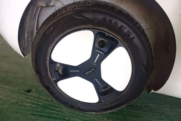 Used CHANGAN NEVO Lumin 2022 155 km – Refreshingly Sweet Edition Right Rear Wheel Hub