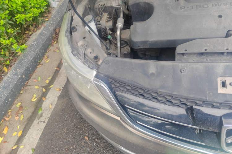 Used Baojun 730 2016 1.5L Manual Comfort Version 7 Seats China V Emission Standard Right Front Headlight