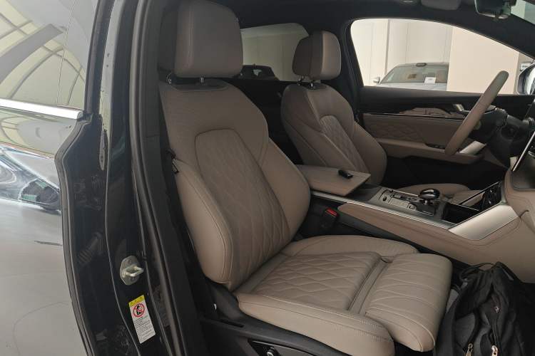 Used BYD Tang New Energy 2025 Intelligent Driving Version DM-i 115KM Flagship Edition Right Front Seat