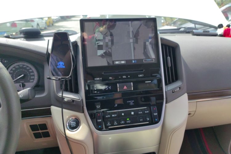 Used Toyota Land Cruiser 
