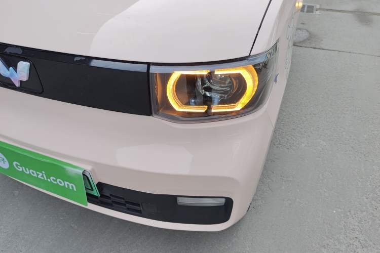 Used Wuling Hongguang MINIEV 2021 Macaron Premium Model – Lithium Iron Phosphate
