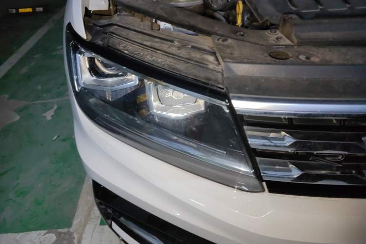 Used Volkswagen Tiguan L 2021 330TSI Automatic Two-Wheel Drive R-Line Enhanced Edition Right Front Headlight