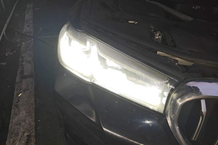 Used BMW 5 Series 2021 Facelifted 530Li Leading Edition M Sport Package Right Front Headlight