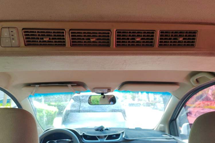 Used Wuling Hongguang 2015 1.5L S1 Standard China V-Emission Standards
