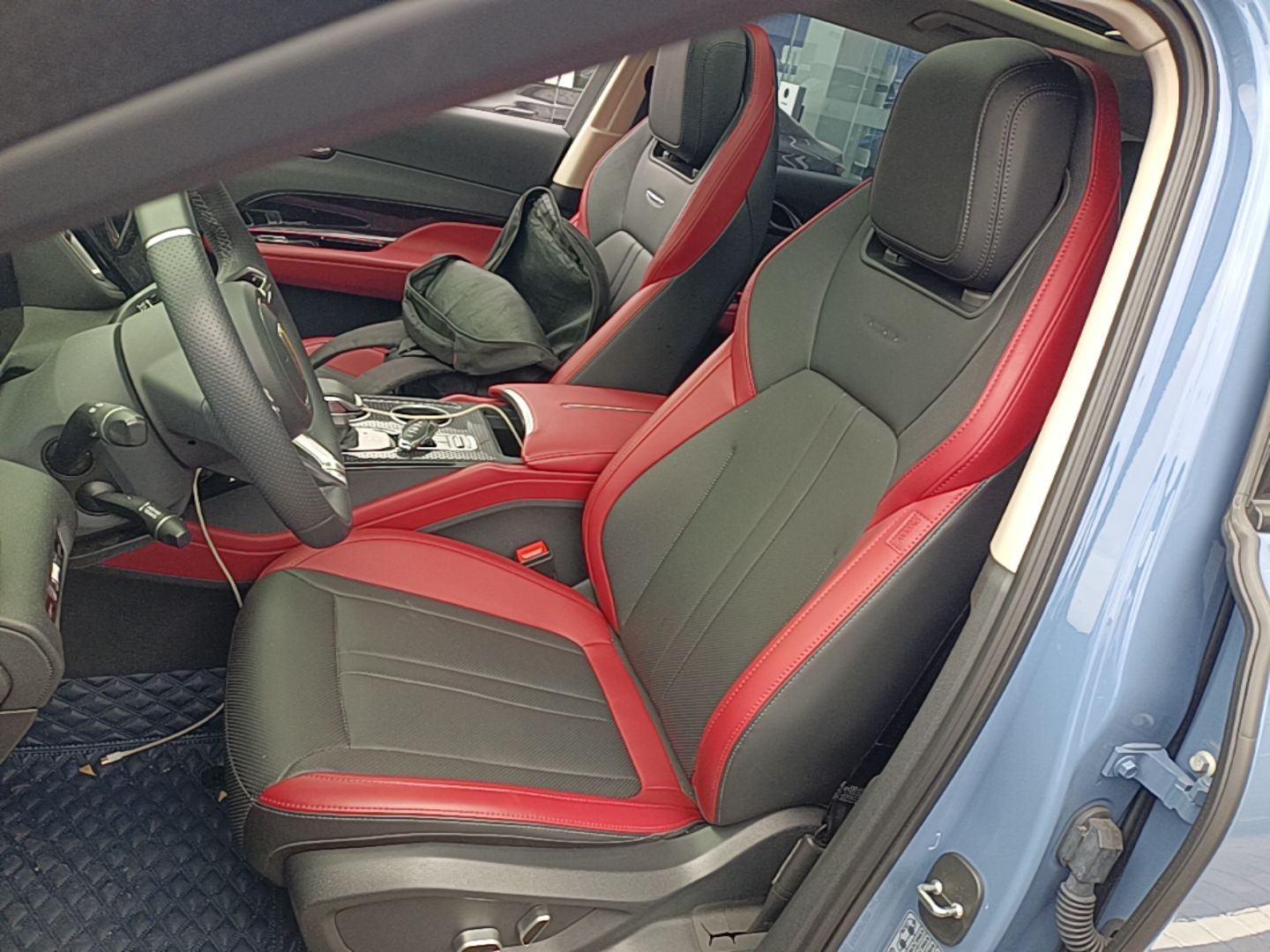 Hongqi HS3 2023 1.5T Two-Wheel Drive Shanwei Edition — снимка 17