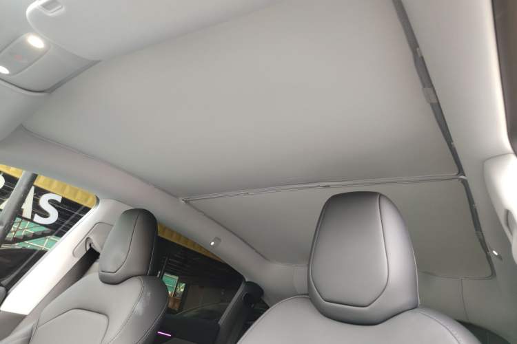 Used Tesla Model Y 2025 Rear-Wheel-Drive Version