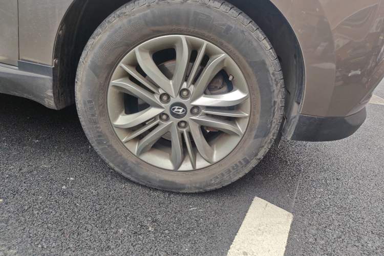 Used Hyundai ix35 2013 2.0L Automatic Two-Wheel Drive Smart GLS China V Standard
