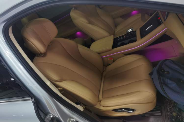 Used Hima AITO M7 2024 1.5T Intelligent Driving 4WD Ultra Version 6 Seats
