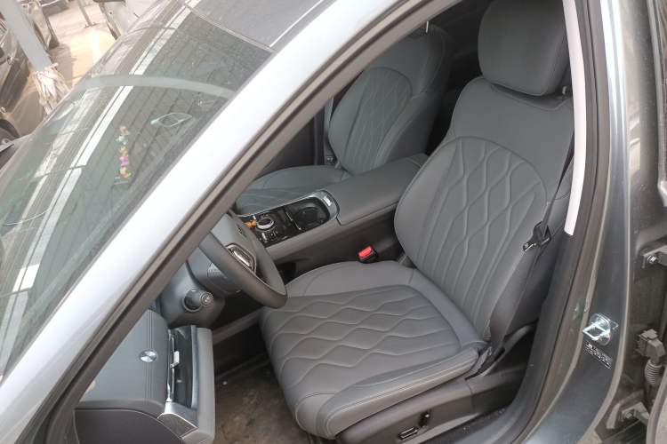 Used Geely Galaxy A7 2025 Model EM-i 150km Exploration+ Edition Left Front Seat