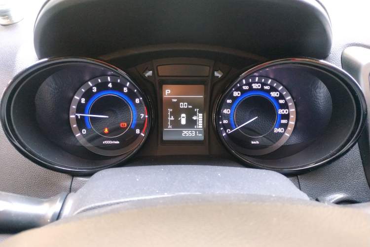 Used CHANGAN CS15 2016 1.5L Automatic Fashion Edition Instrument Cluster