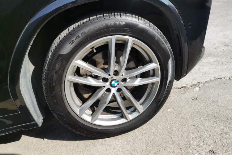 Used BMW X3 2018 xDrive30i Luxury Edition M Sport Package China VI Right Front Wheel Hub