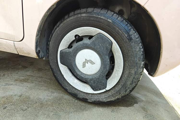 Used Wuling Hongguang MINIEV 2022 Macaron Premium Model – Lithium Ternary Battery