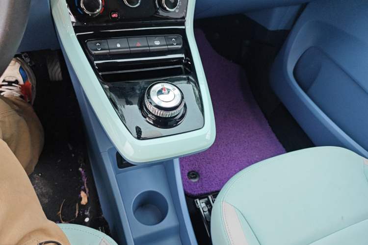 Used Dongfeng NAMMI BOX 2022 Chasing Wind Edition 331KM Advanced Model
