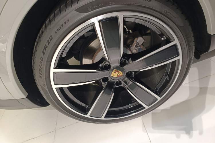 Used Porsche Cayenne 2023 Cayenne Coupé 3.0T Platinum Edition
