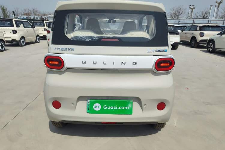 Used Wuling Hongguang MINIEV 2024 3rd Generation 215km Youth Edition Rear
