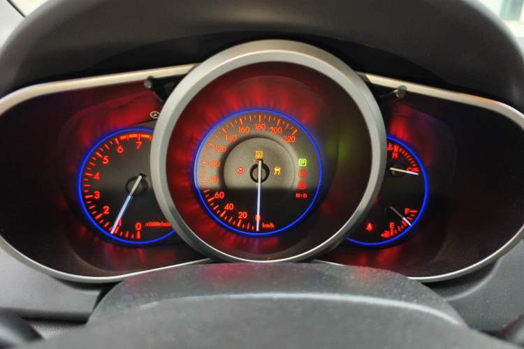 Used Mazda CX-7 2014 2.5L 2WD Luxury Edition Instrument Cluster