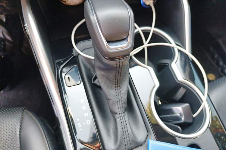 Used Toyota Highlander 2024 2.5L Smart Electric Hybrid Dual-Motor All-Wheel-Drive Luxury 7-Seater