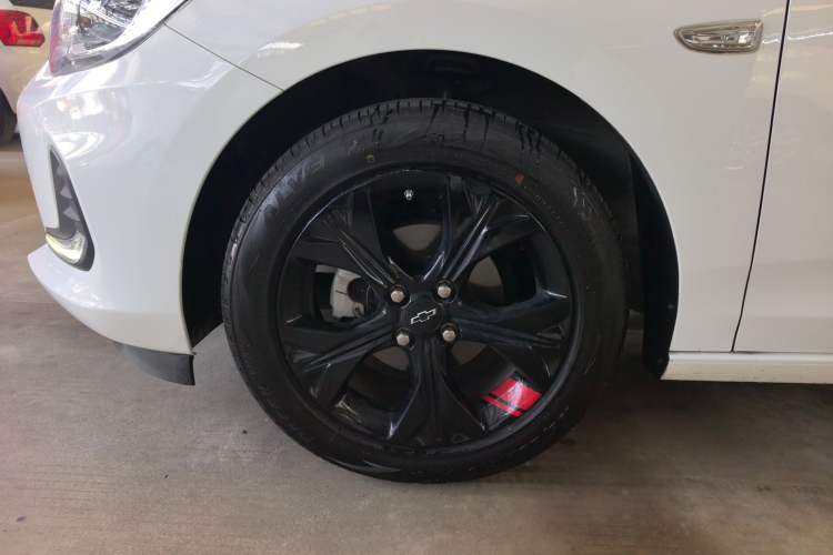 Used Chevrolet Cavalier 2019 325T Dual-Clutch Xinshang Edition Left Front Wheel Hub