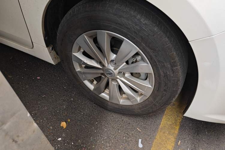 Used Nissan Teana 2016 Revised Version 2.0L XL Comfort Edition Right Front Wheel Hub