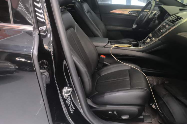 Used Lincoln MKZ 2019 2.0T Luxury Edition China VI Standard