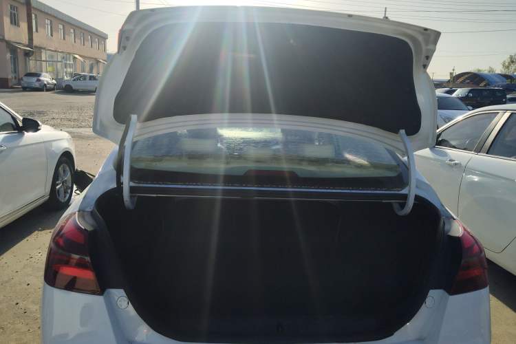 Used Geely Auto Emgrand 2018 1.5L Manual Luxury Model