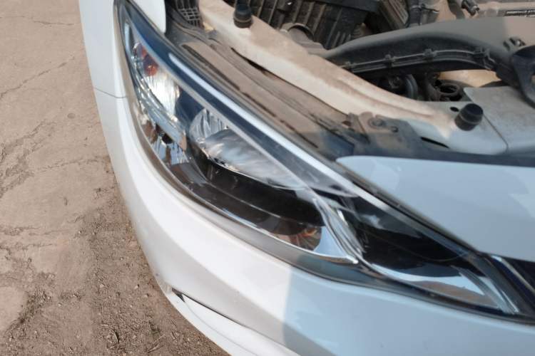 Used Chevrolet Cavalier 2019 320 Automatic Enjoyment with Sunroof Right Front Headlight