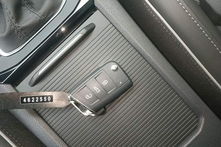 Used Volkswagen Sagitar 2025 Revised Version Three 300TSI DSG Excellence Edition