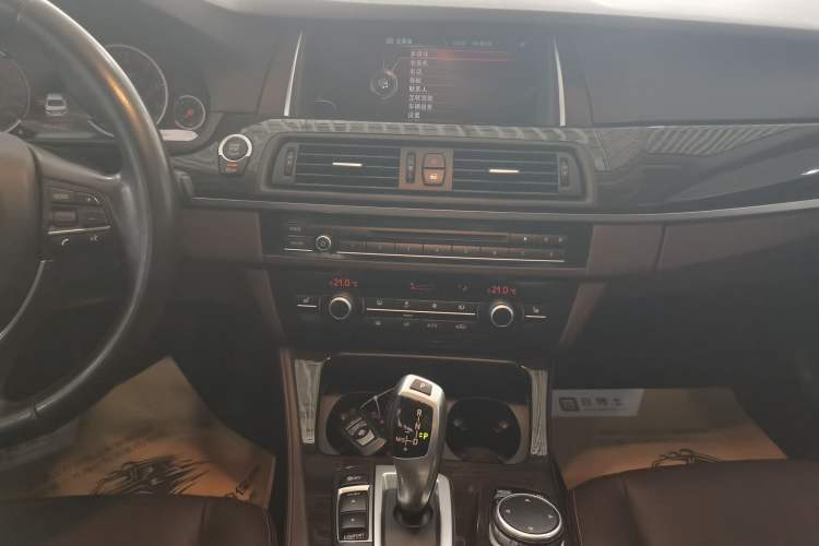 Used BMW 5 Series 2017 525Li Luxury Design Package
