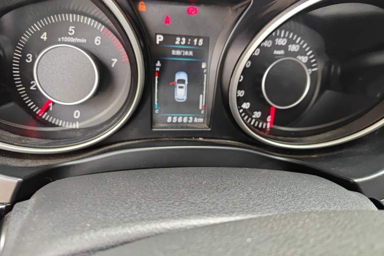 Used Leopaard CS10 2017 2.0T Automatic Urban Version Odometer Close Up