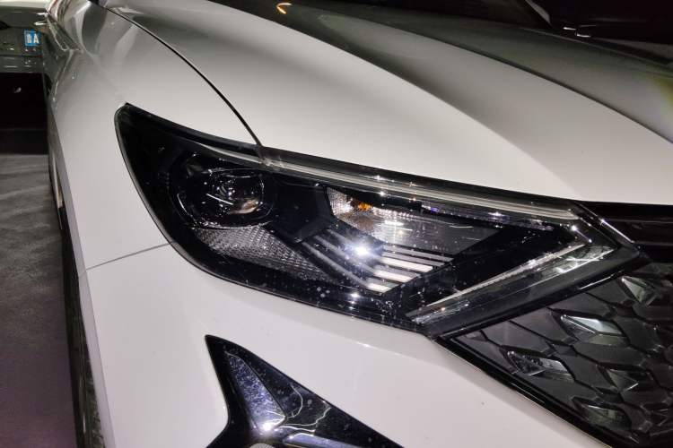 Used Jetta VS5 2023 280TSI Automatic Trend Edition
