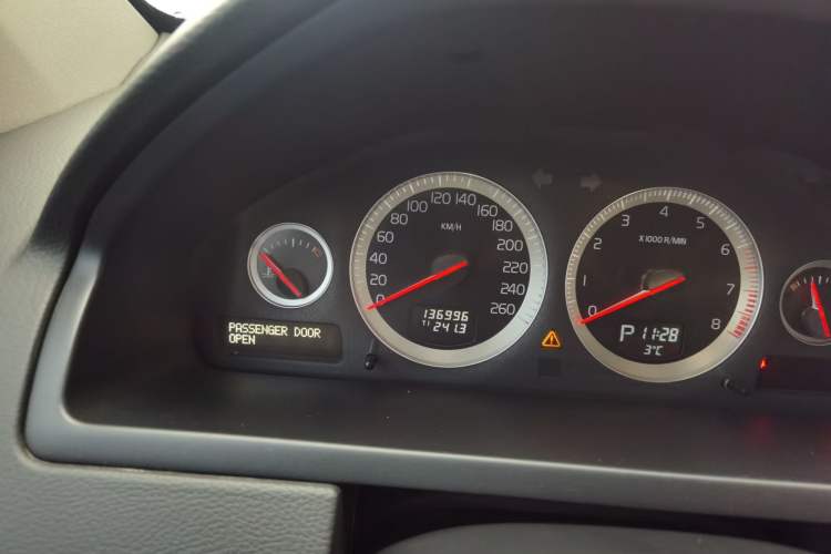 Used Volvo XC Classic 2014 T5 Luxury Edition